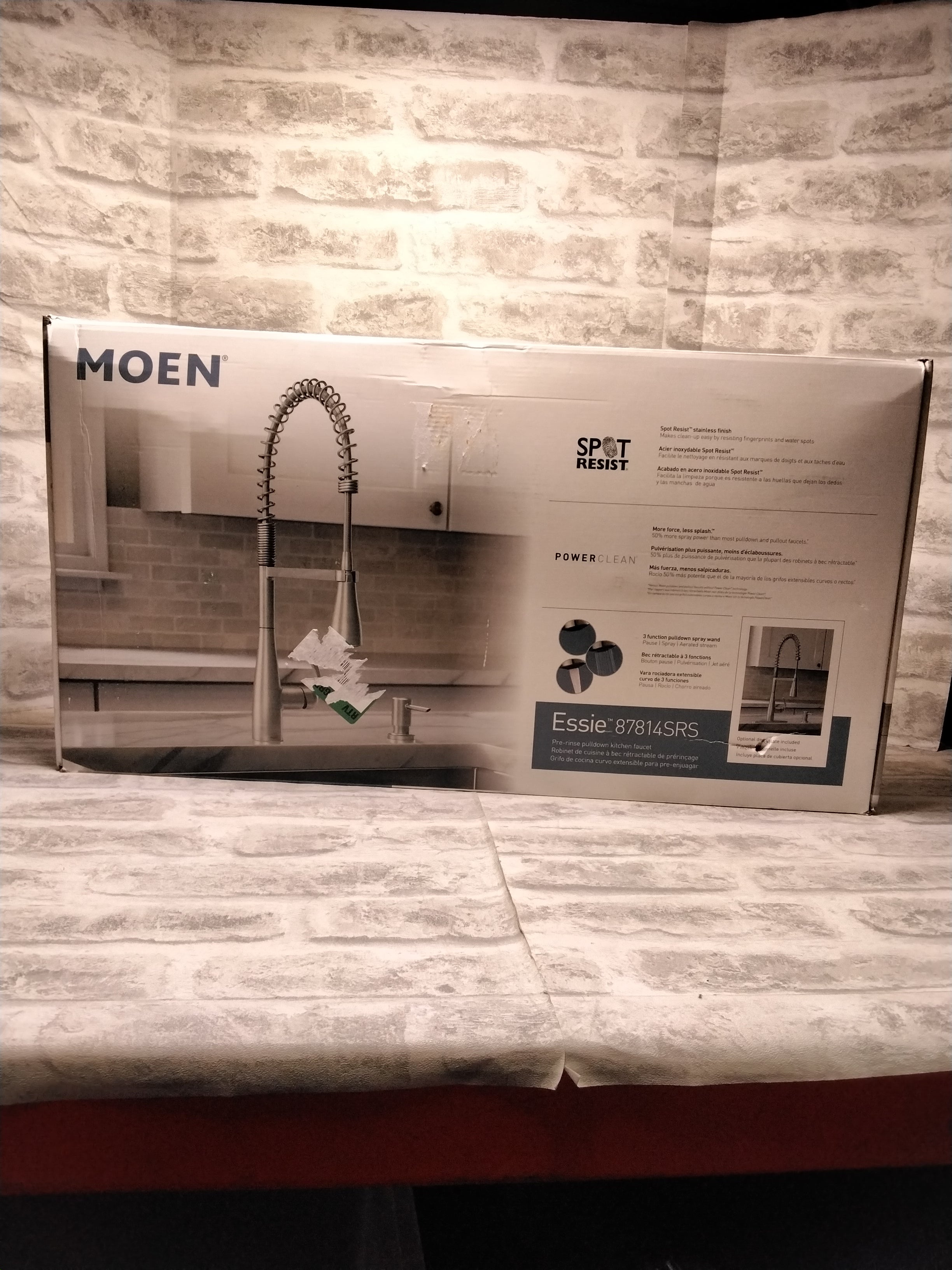 MOEN 87814SRS Essie Spring Single-Handle Pull-Down Sprayer Kitchen Faucet (7625944006894)